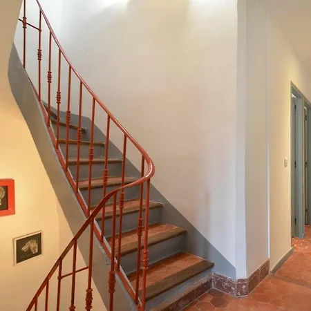 L'escalier Rouge